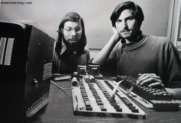 Apple s $1 Trillion Valuation: An Astrological Analysis