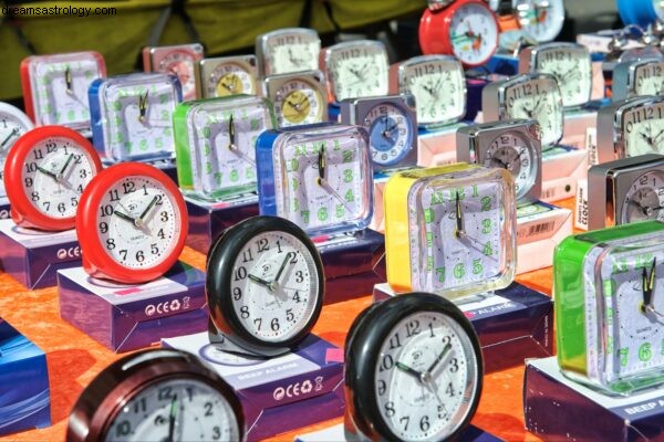 Predicting the Future: Insights from Astrology, Tarot & Dreams