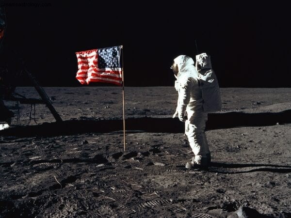 America s Birth Chart: A Deep Dive into National Astrology