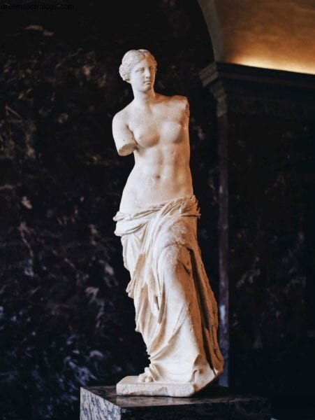 Understanding Venus Returns: Reliving Past Relationships & Passions