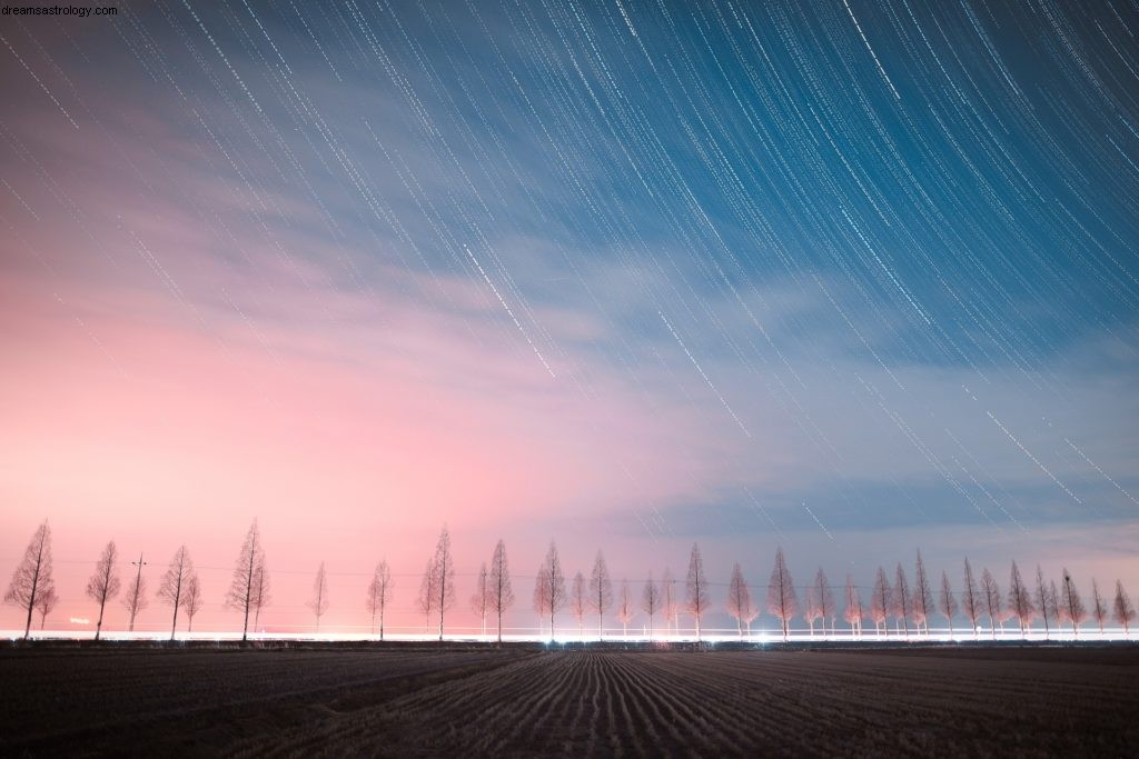 Aquarius Horoscope - April 2019: Reinvention & New Beginnings