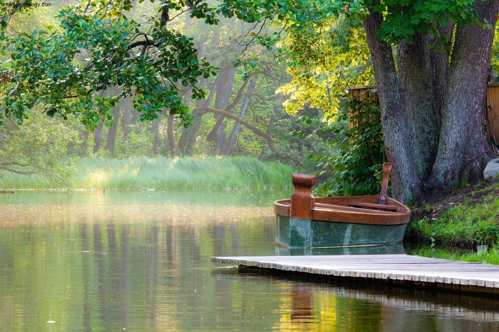 September 2018 Cancer Horoscope: Relationships & Assertiveness
