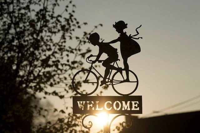 New Moon in Cancer (July 10, 2021): Nurturing Home & Family