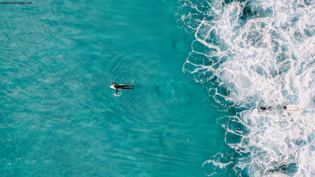 Capricorn Horoscope - August 2019: Mercury Direct & New Beginnings