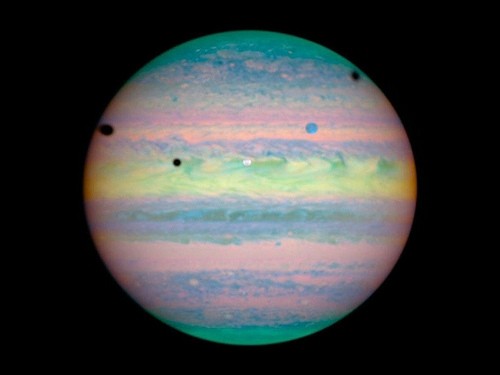 Full Moon in Capricorn & Jupiter in Cancer: June 2024 Astrological Forecast