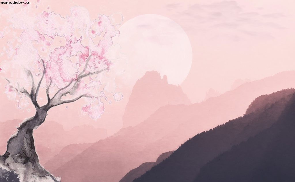 Full Moon in Libra: Meaning & Impact (April 19, 2019)