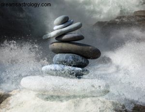 Full Moon in Libra: Understanding Balance & Relationships (March 31, 2018)