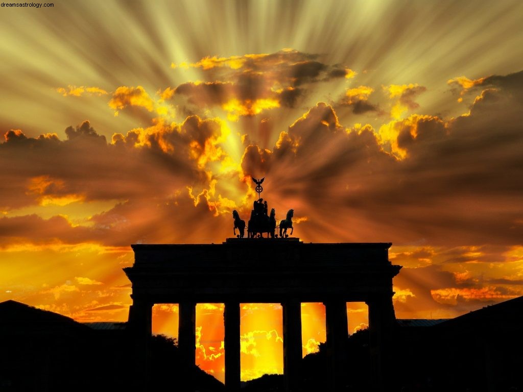Sun-Mercury Conjunction: Understanding the Cazimi Aspect & Its Influence