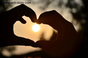 Leo Horoscope February 2015: Relationships & Full Moon Insights