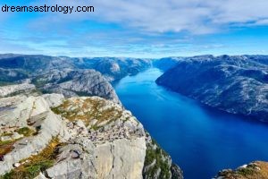 Scorpio Horoscope July 2016: Mars in Scorpio - Action & Focus
