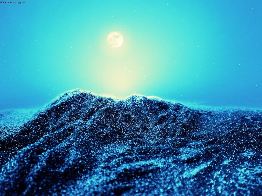 Scorpio Horoscope: December 2016 - Mars in Aquarius & Family Focus