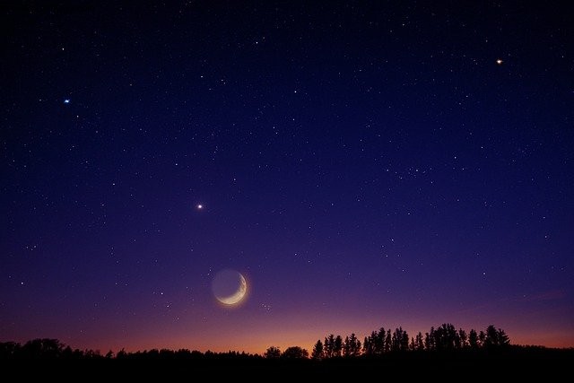 New Moon in Scorpio: Meaning, Themes & Rituals (November 4, 2021)
