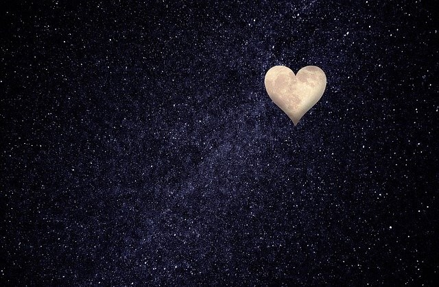 New Moon in Pisces: Wishes, Meanings & New Beginnings (March 2, 2022)