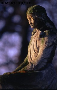 Venus-Neptune in Pisces: Understanding the Emotional Impact