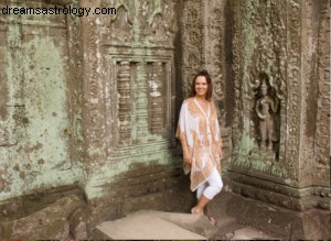 Aquarius New Moon: Understanding the Cosmic Battle of Devas vs. Asuras