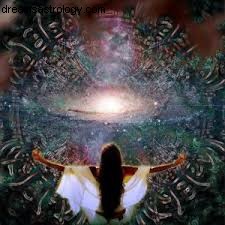 New Moon in Capricorn: Embracing Maturity & Grounded Growth