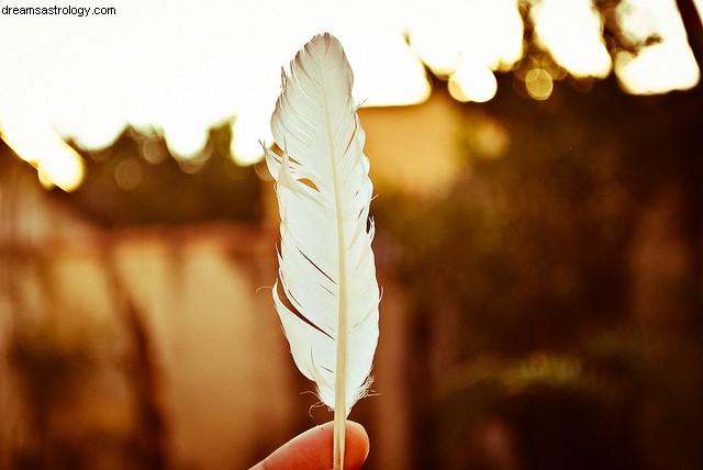 Taurus Moon & Mercury Aspects: Navigating Decisions & Relationships (March 23, 2015)