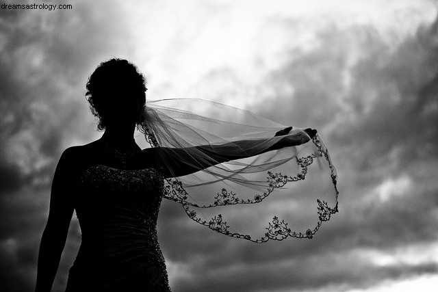 Mercury-Pluto Square & Libra Equinox: Navigating Authority & Closure