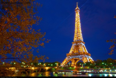 Astrology & the Paris Attacks: Exploring the Saturn-Neptune Square