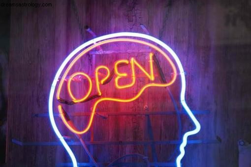 Libra Moon & Mercury in Gemini: Navigating Open-Mindedness & Tension