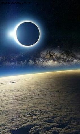 Solar Eclipse Today: Astrological Insights & Guidance