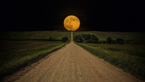 Full Moon & Mercury-Mars-Pluto Square: Astrological Forecast & US Election Developments