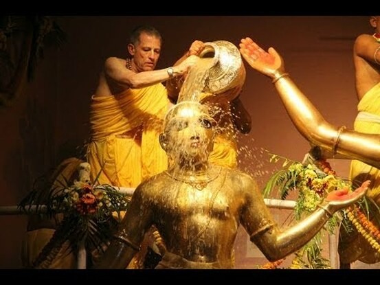 Uranus in Taurus: What to Expect from the Golden Bull (2023-2026)