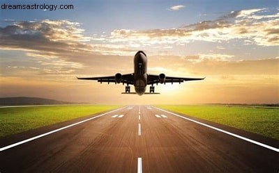 Astrology & Travel: Aligning Your Journey with the Stars