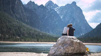 Taurus & Sagittarius Compatibility: A Deep Dive into Love & Relationships
