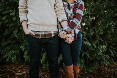 Sagittarius & Aries Compatibility: A Deep Dive into Their Relationship Dynamics
