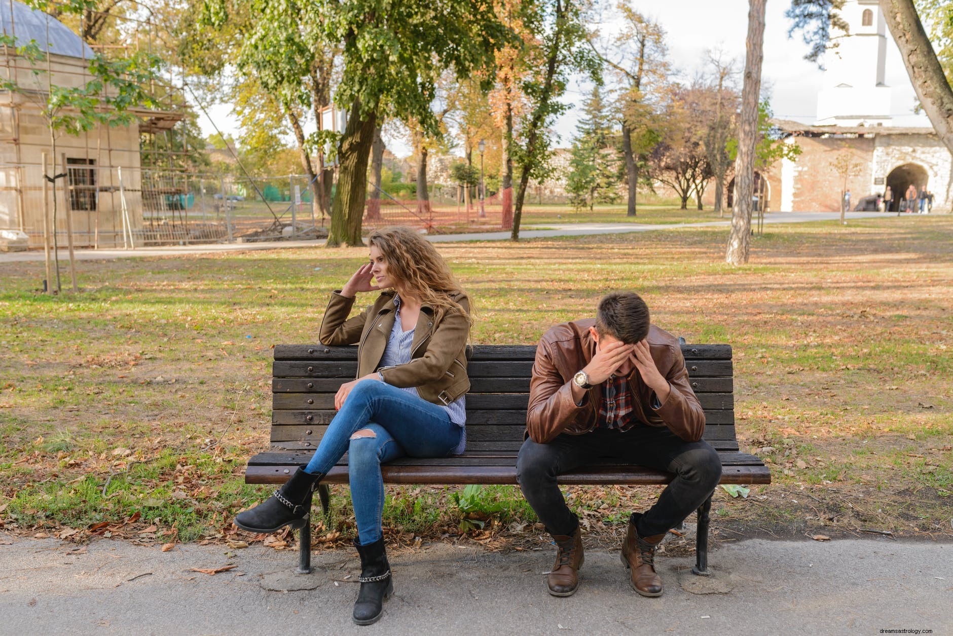 Zodiac Signs Who Cut Ties: When and Why They Distance Themselves