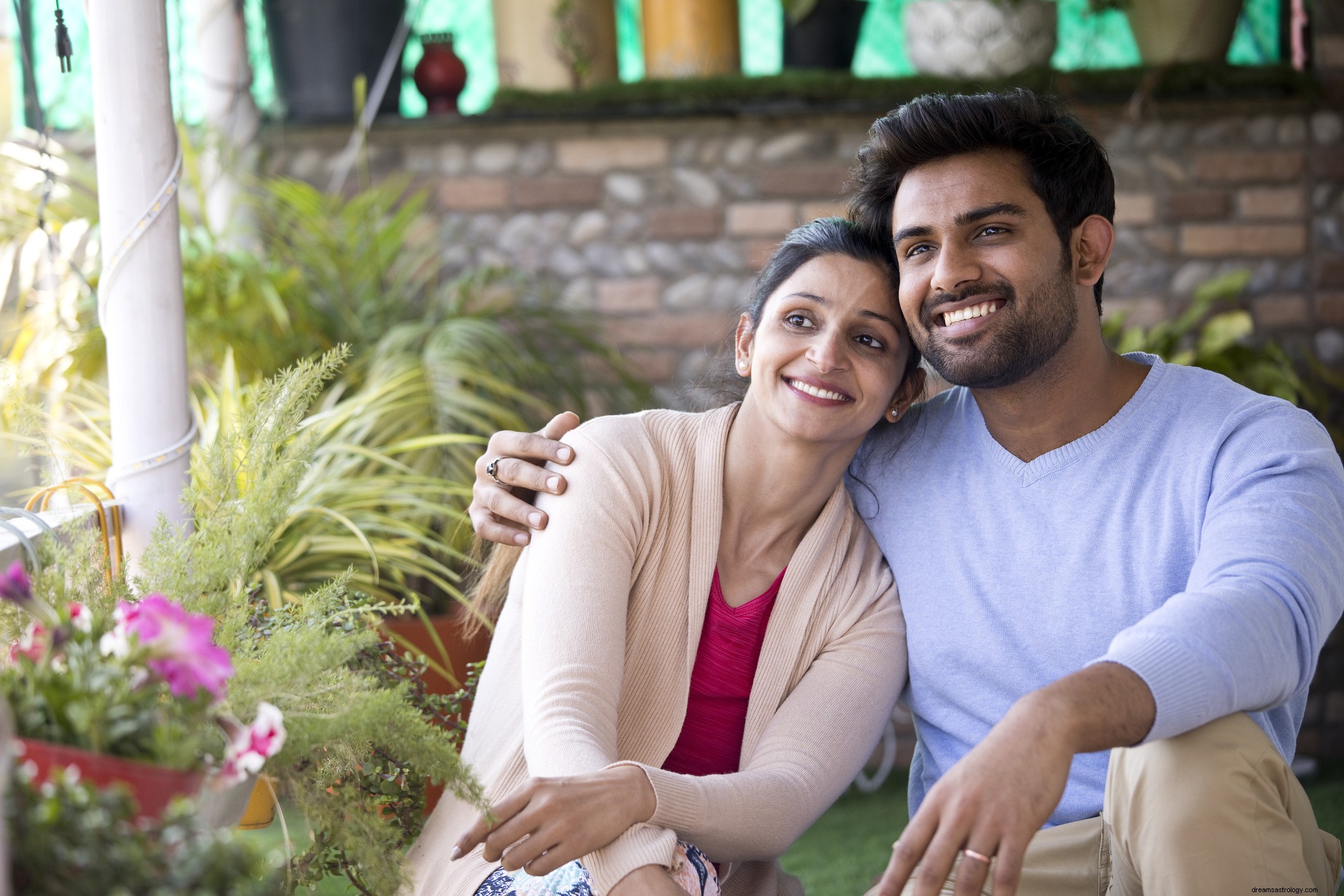 Zodiac Compatibility: Find Your Ideal Relationship Match