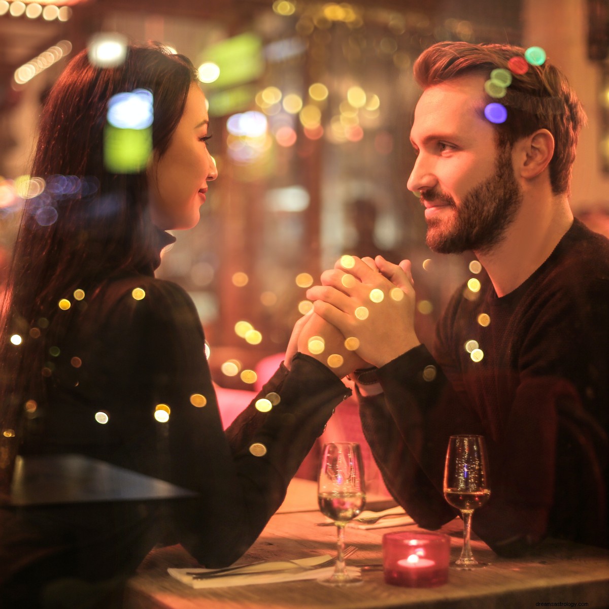 Deeply Loving Zodiac Signs: 5 Signs for Lasting Love