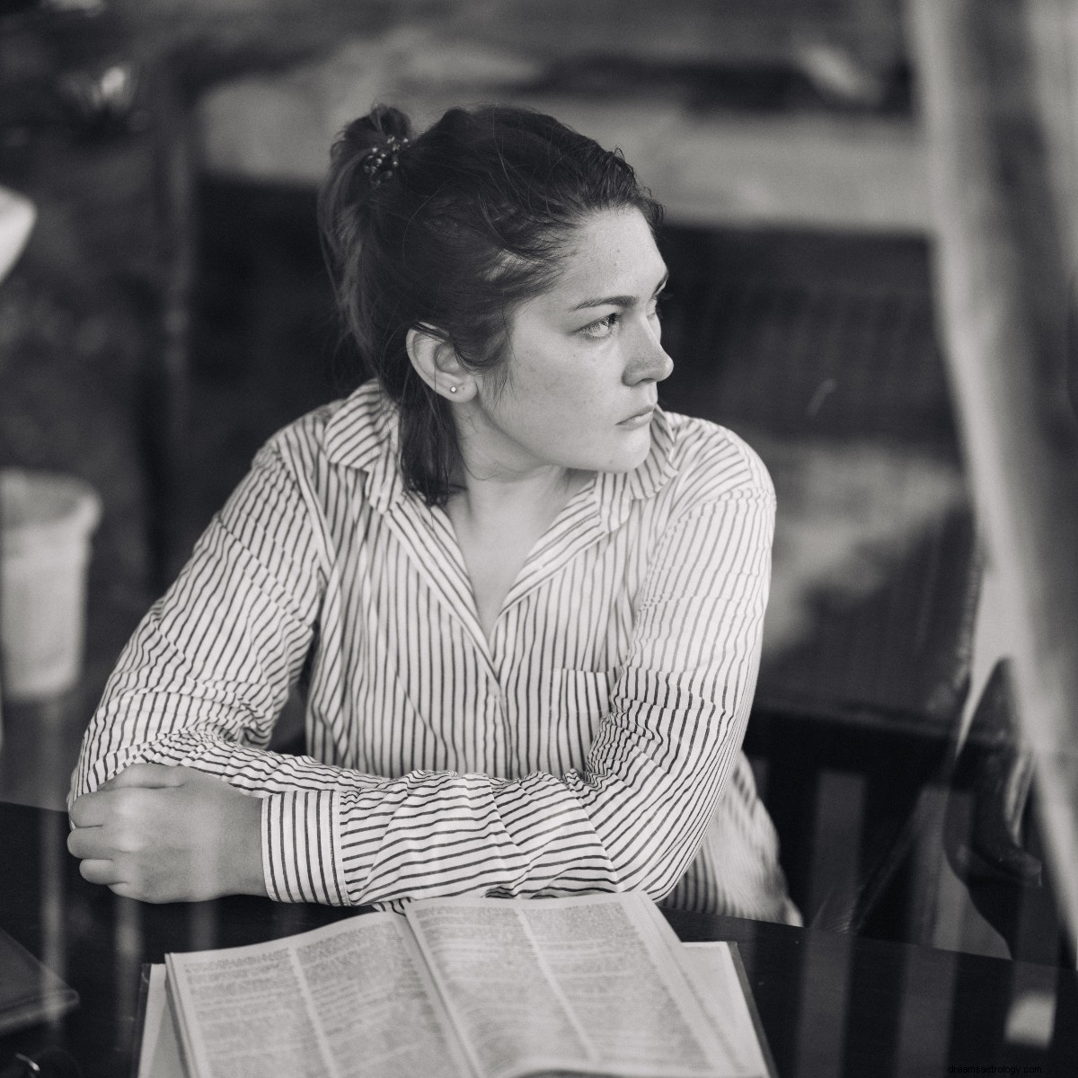 Zodiac Signs Prone to Distraction: Which Signs Struggle to Focus?