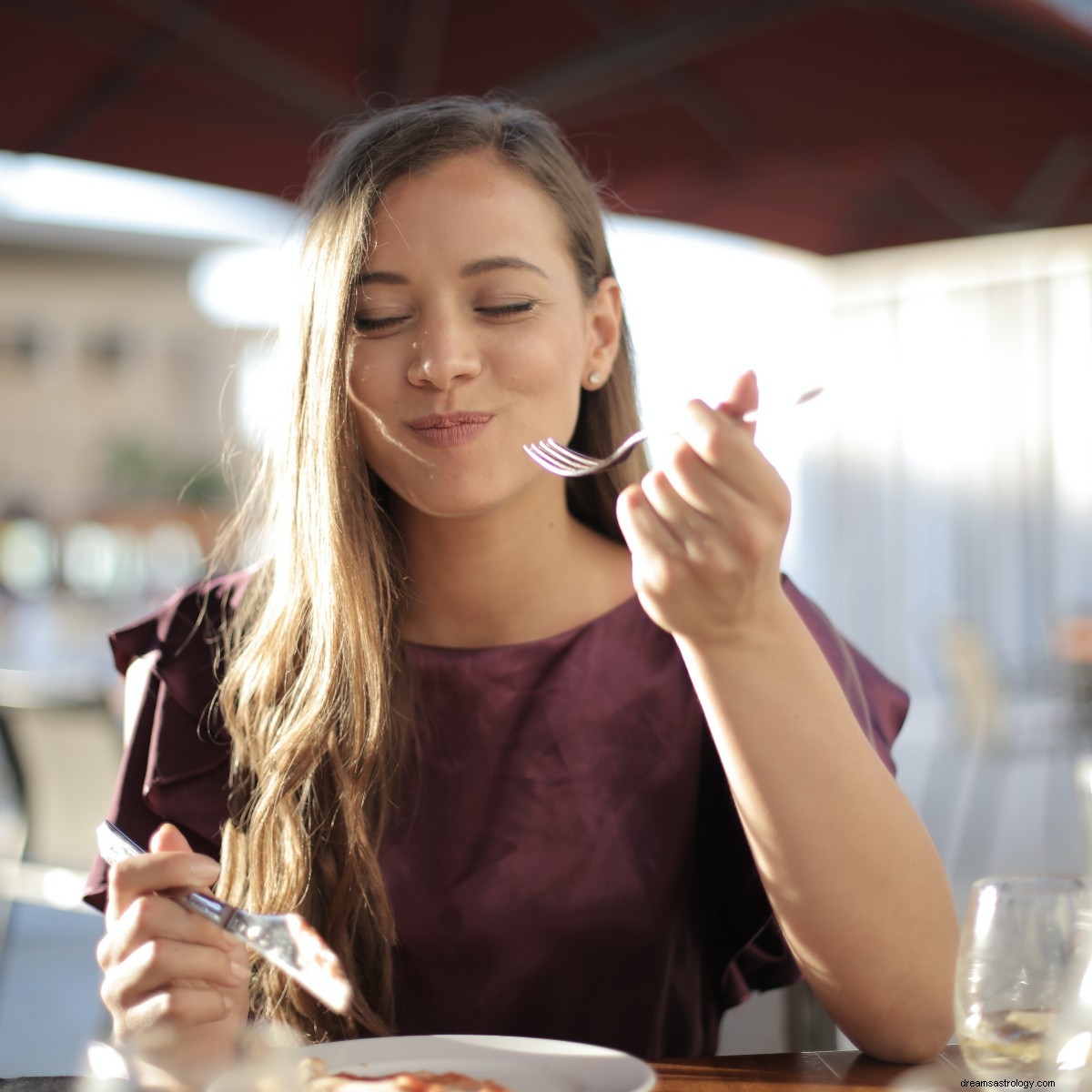 Zodiac Signs with Unapologetic Appetites: A Foodie s Guide