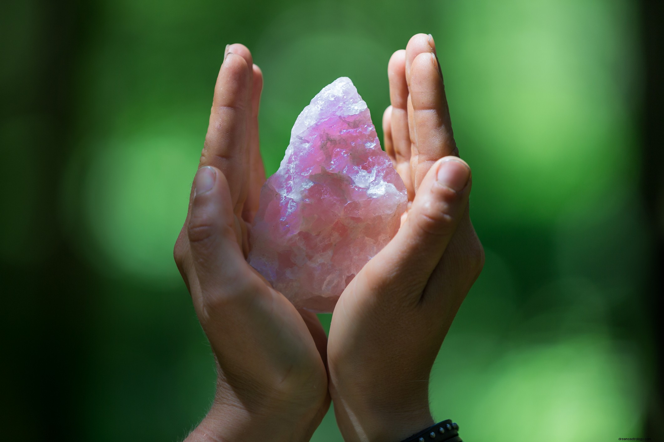 Best Crystals for Your Zodiac Sign: Enhance Your Aura & Personality