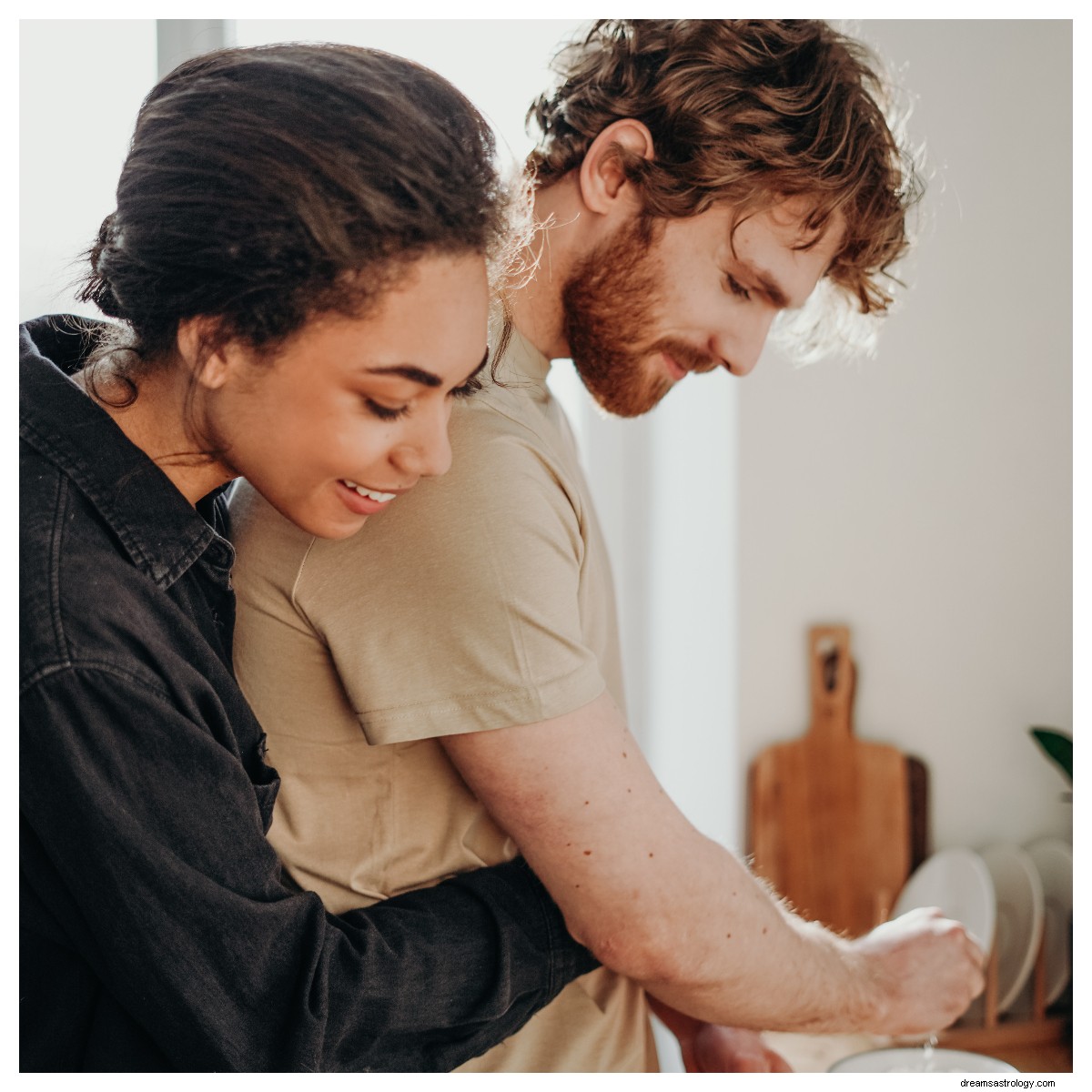 Best Zodiac Signs for Girlfriend Potential: Compatibility & Connection