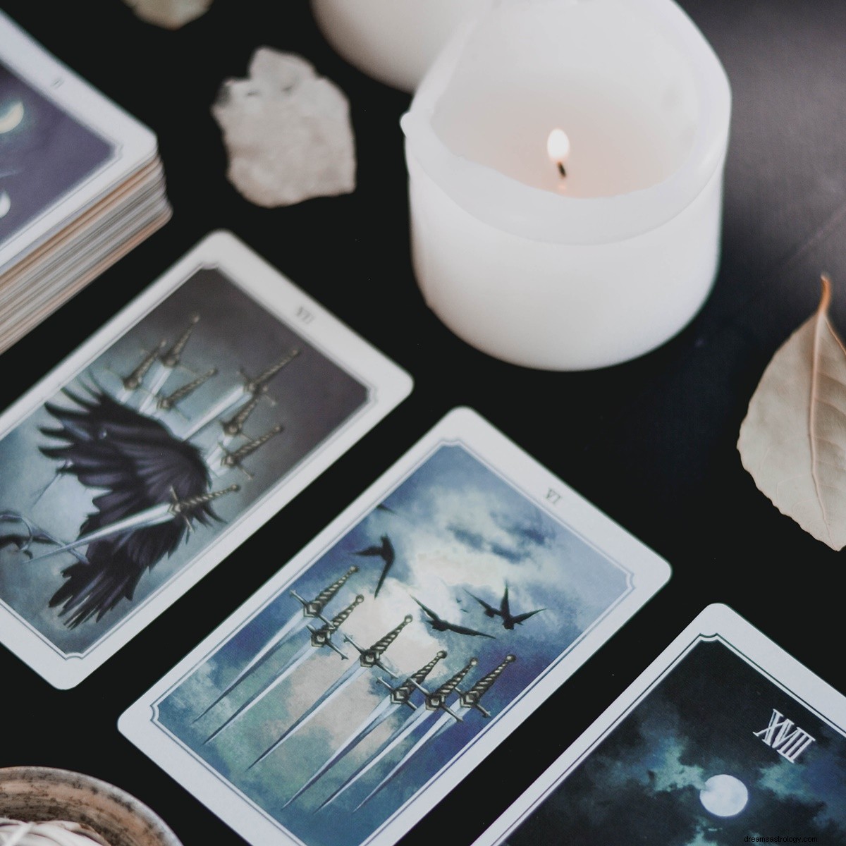 2022 Tarot Predictions: Celebrity Reader s Zodiac Forecast