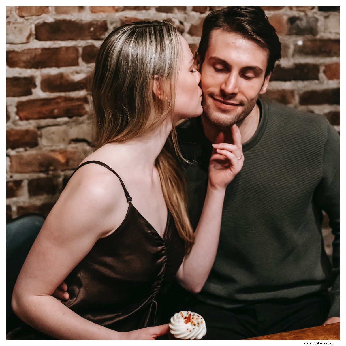 Understanding Pisces Women: 4 Key Things to Know Before Dating