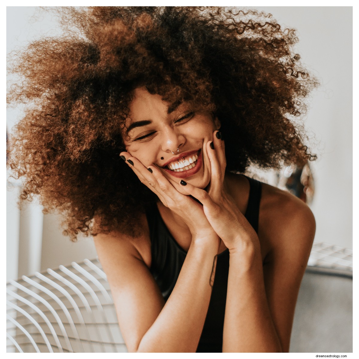 Understanding Cancer Zodiac Sign Personality: Traits & Characteristics
