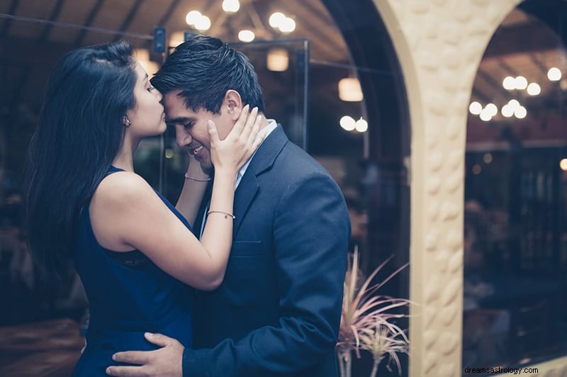 Aquarius & Virgo Compatibility: A Deep Dive into Love & Friendship