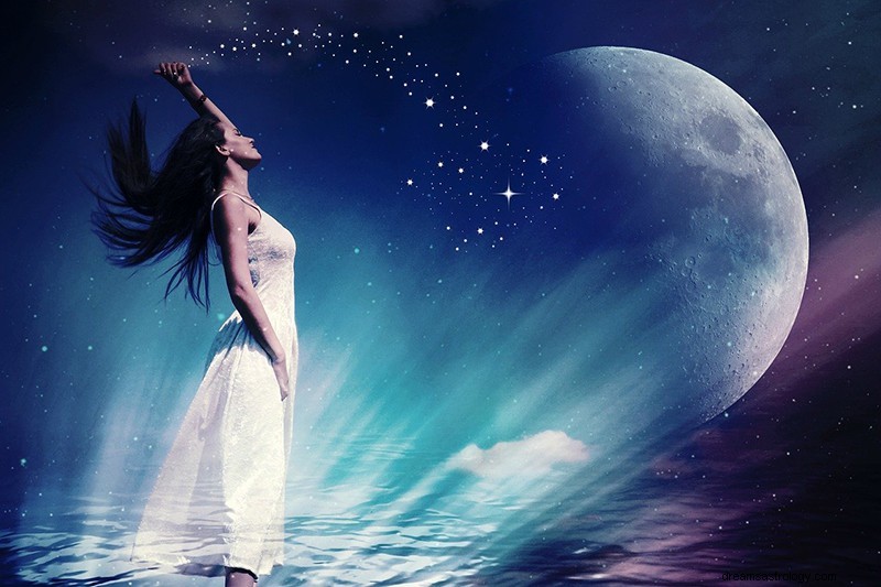 Aquarius & Cancer Compatibility: A Deep Dive into Their Relationship