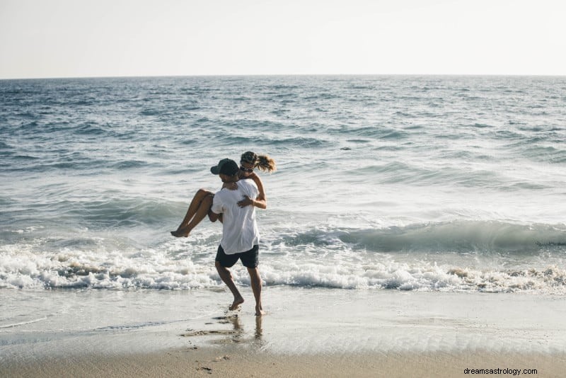 Pisces & Scorpio Compatibility: A Deep Dive into Love & Relationships