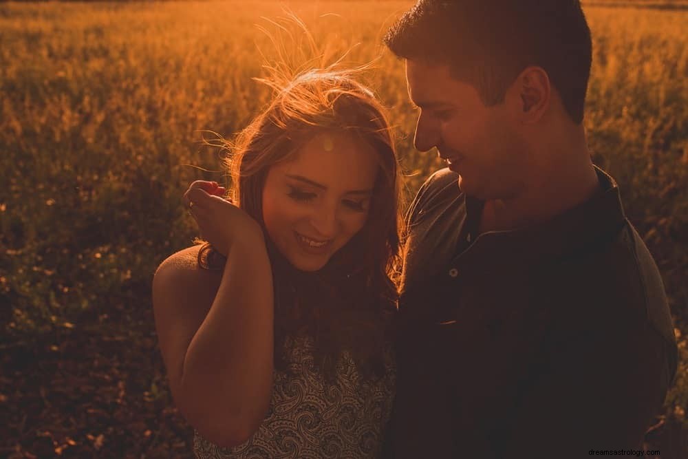 Aquarius & Gemini Compatibility: A Harmonious & Engaging Match