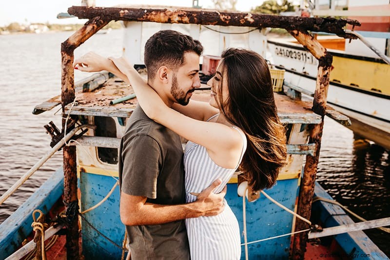 Leo & Taurus Compatibility: Navigating Challenges in Love & Friendship