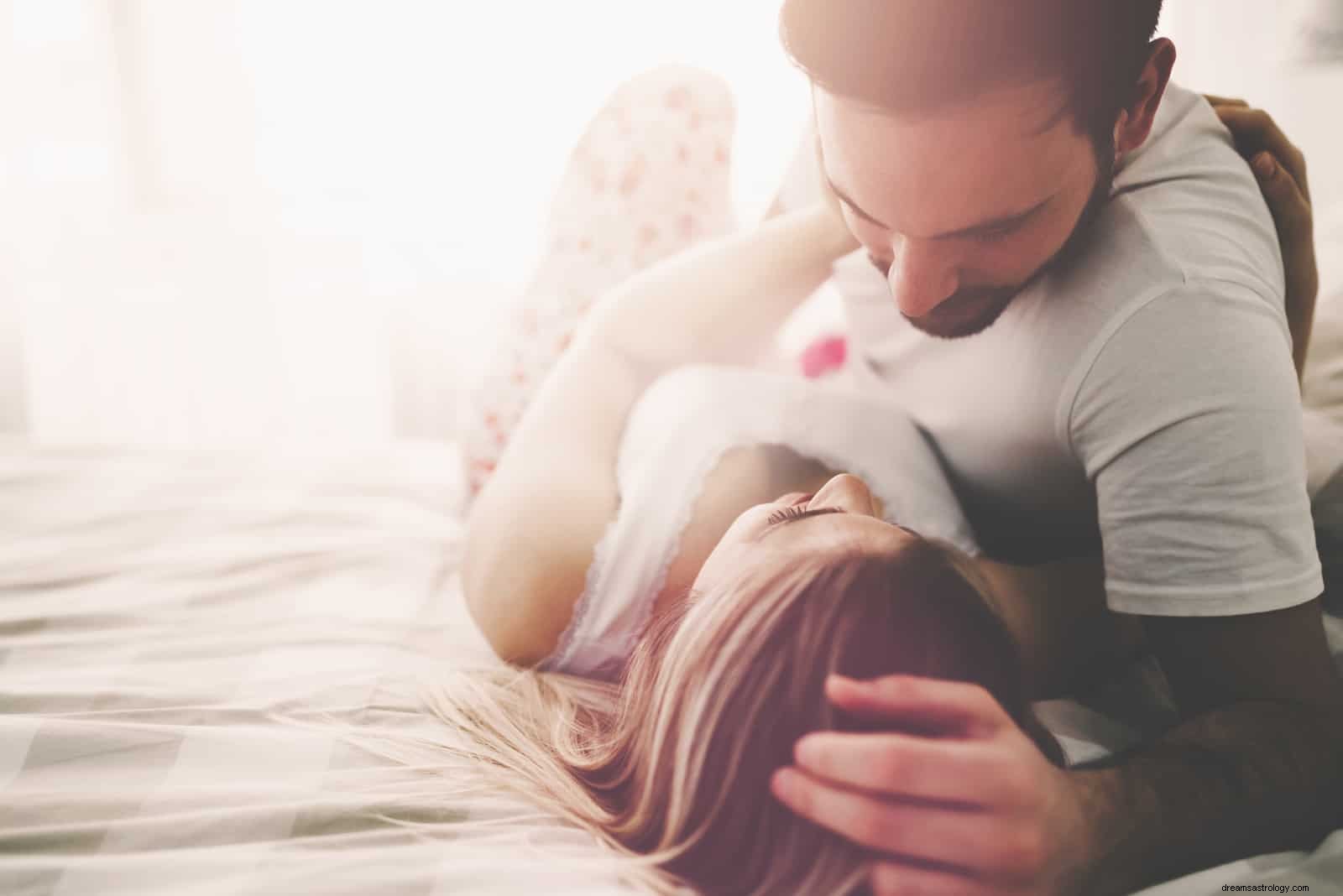 Capricorn & Pisces Compatibility: A Deep Dive into Love & Friendship