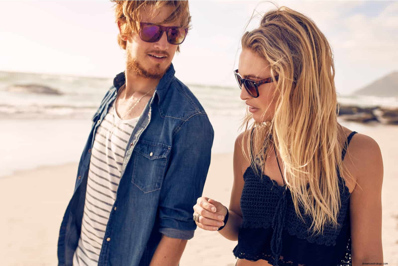 Gemini & Capricorn Compatibility: Love & Friendship - A Detailed Analysis