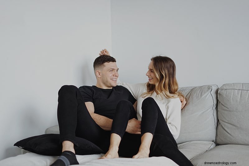 Aries & Virgo Compatibility: Love & Friendship - A Detailed Analysis