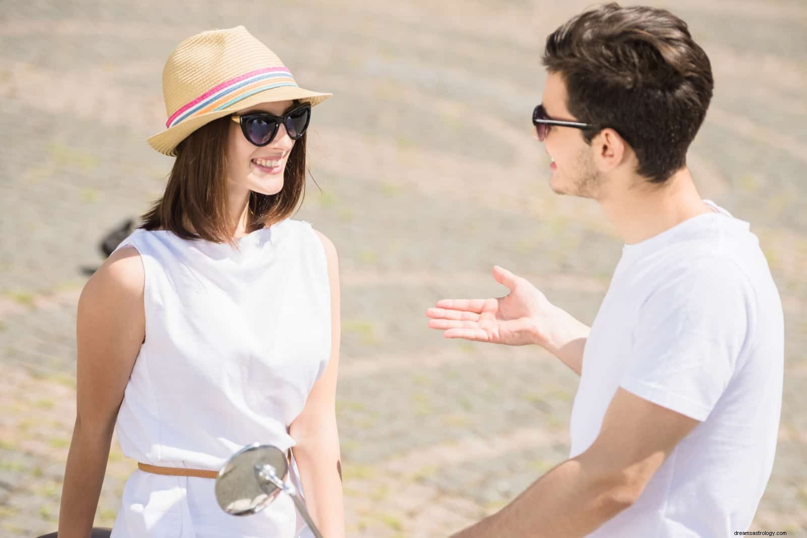 Cancer & Capricorn Compatibility: A Deep Dive into Love & Friendship