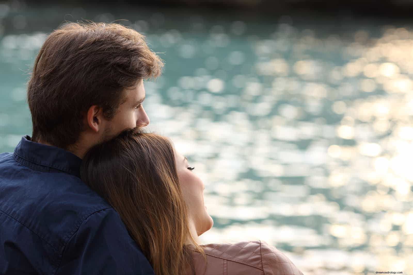 Cancer & Leo Compatibility: A Deep Dive into Love & Friendship
